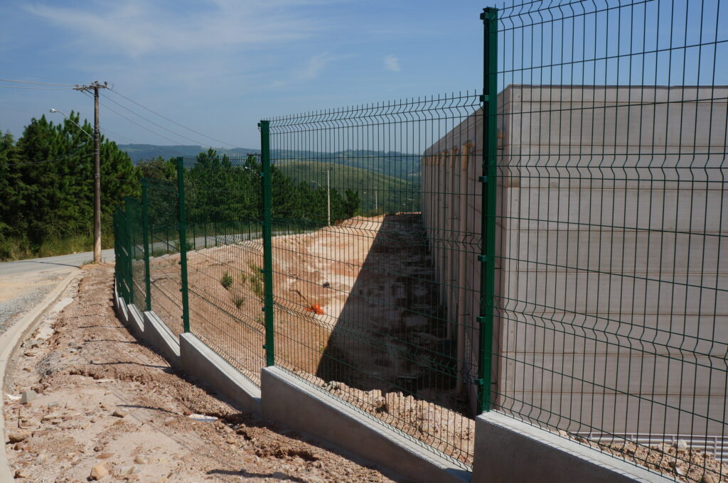 DISTRIBUIDORES DE GRADIL