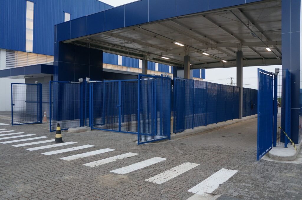 DISTRIBUIDOR DE PORTÃO GRADIL