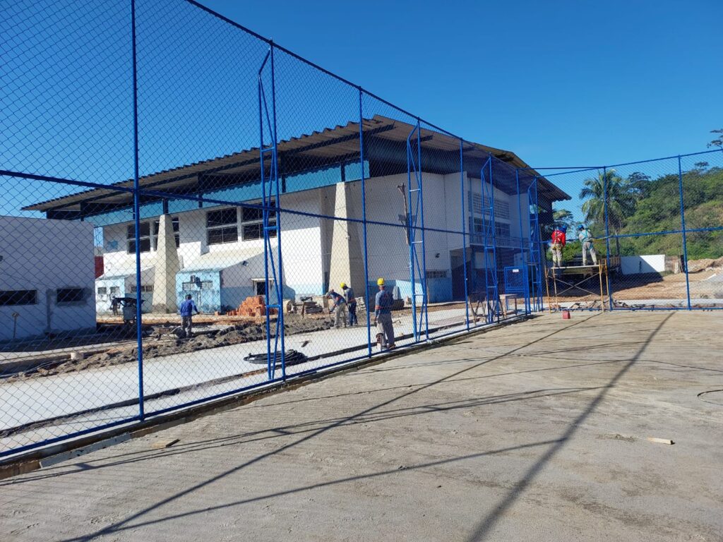 GRADIL DE FERRO PARA MURO ELETROFUNDIDO
