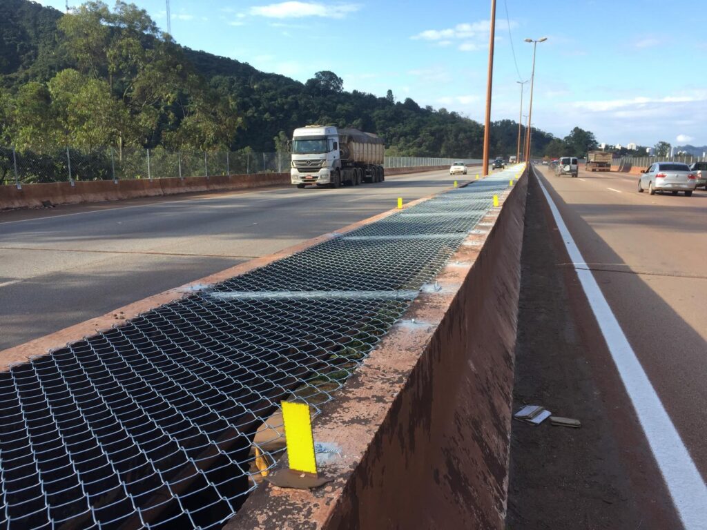 CERCA PARA RODOVIA
