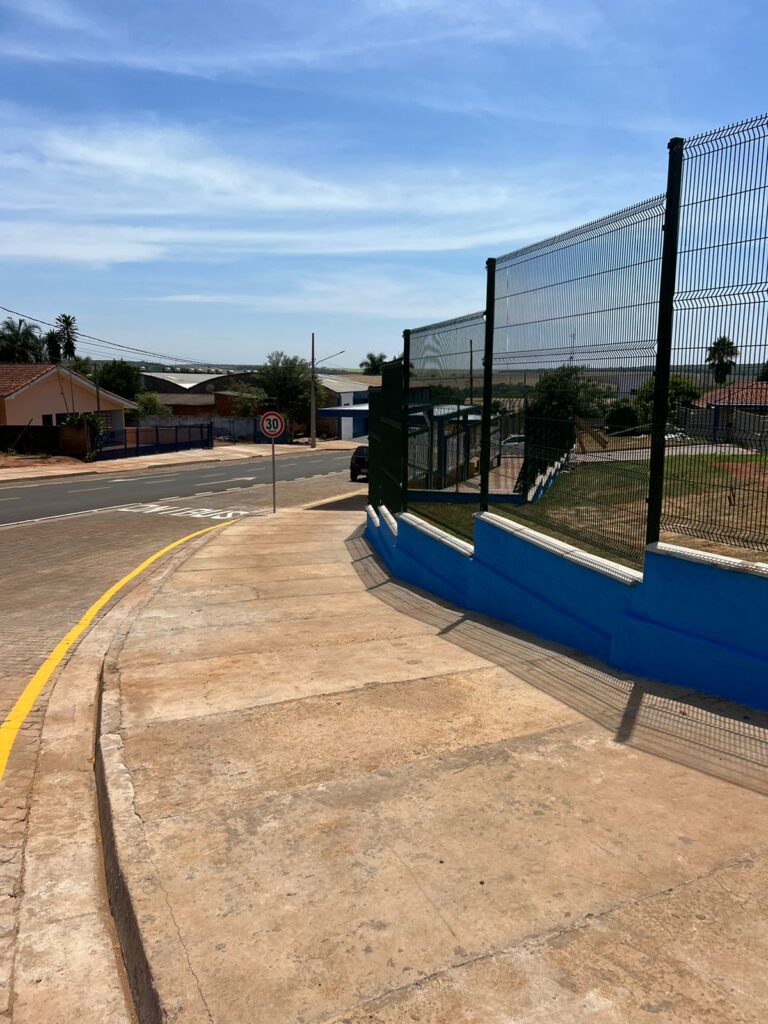 GRADIL PARA RODOVIAS