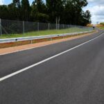 Cercamento rodoviário: tipos, normas e como especificar o material correto